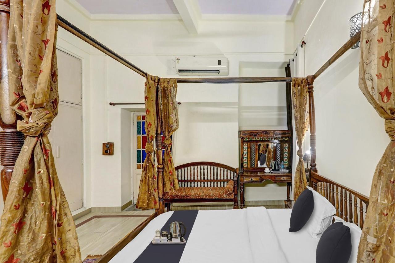 Collection O Hotel Ardency Blue Mahamandir Exterior photo